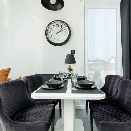 Appartement Nowoczesne Z Prywatnym Jacuzzi Wrzosowo (Kamien)