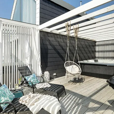 Nowoczesne Z Prywatnym Jacuzzi Appartement Wrzosowo (Kamien)